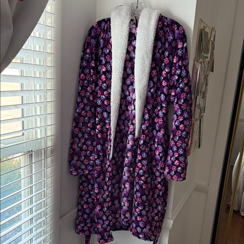Vera Bradley Floral Purple Women's Robe